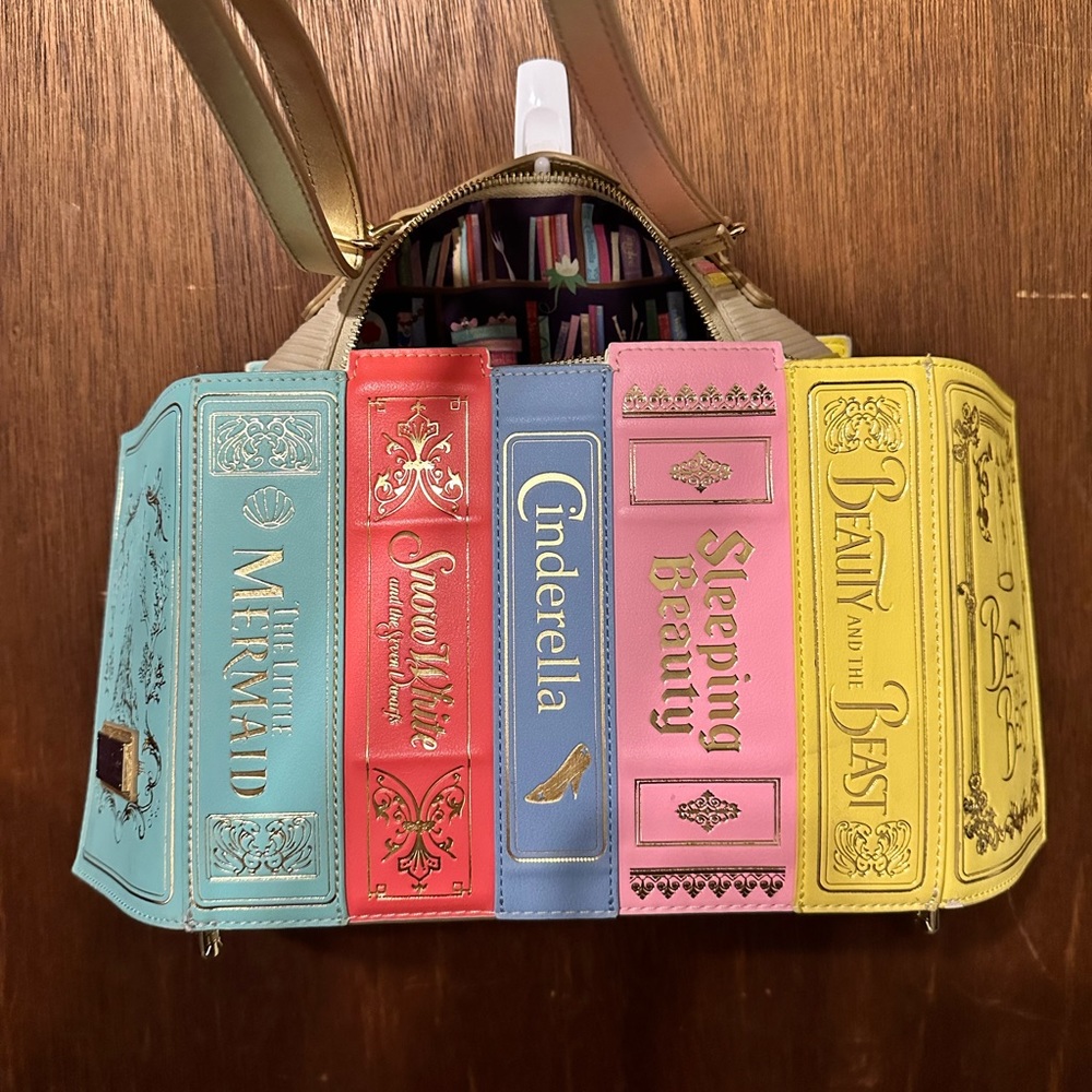 Stitch Shoppe Disney Princess Books Volume 1 Crossbody Bag Loungefly Exclusive